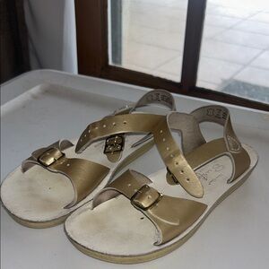 Stylish Gold Kids Sandals